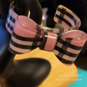 BURBERRY PLAID ACRYLIC BIG BOW CUFF BRACELET